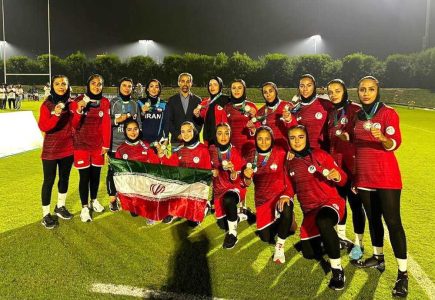 واکنش دختران راگبی باز به نگرفتن پاداش مدال آسیایی: وزیر ورزش به داد ما برسد