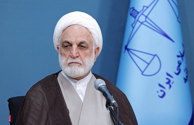 طلا | طلاق کاهش «طلاق توافقی» و افزایش «طلاق یکطرفه» در تهران/ برگزاری دادگاه رستمی صفا/تذکر انتخاباتی به یک روزنامه