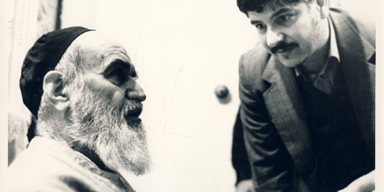 گوگوش با چادر مشکی به دفتر من آمد/ شجریان به من اجازه داد که ربنایش را از تلویزیون پخش کنم/۳۰ قسمت از «هزار دستان» حذف شد