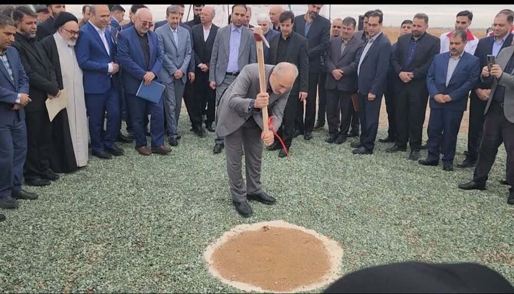 کلنگ زنی نخستین پروژه سرمایه گذاری کشور در سال ۱۴۰۴ در شهرستان برخوار