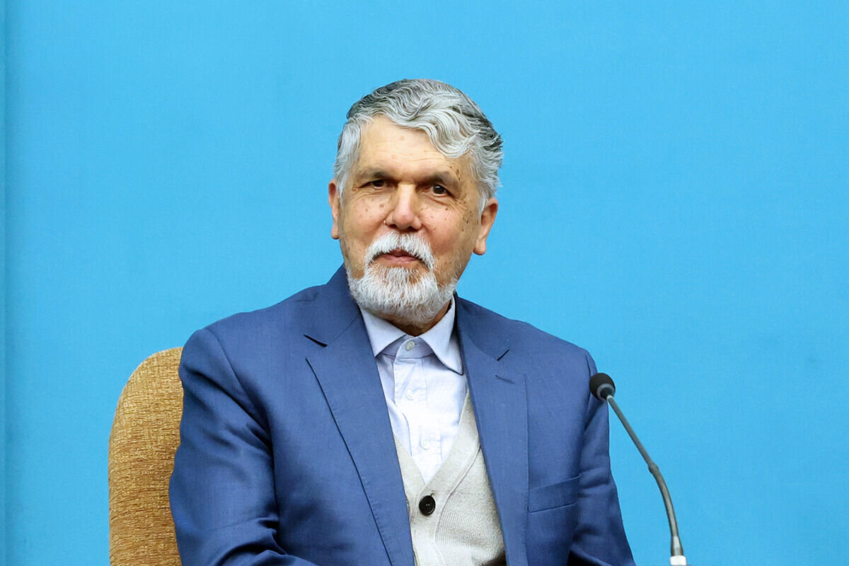 بدرقه باشکوه پاپ فرانسیس  - سفیر سبز