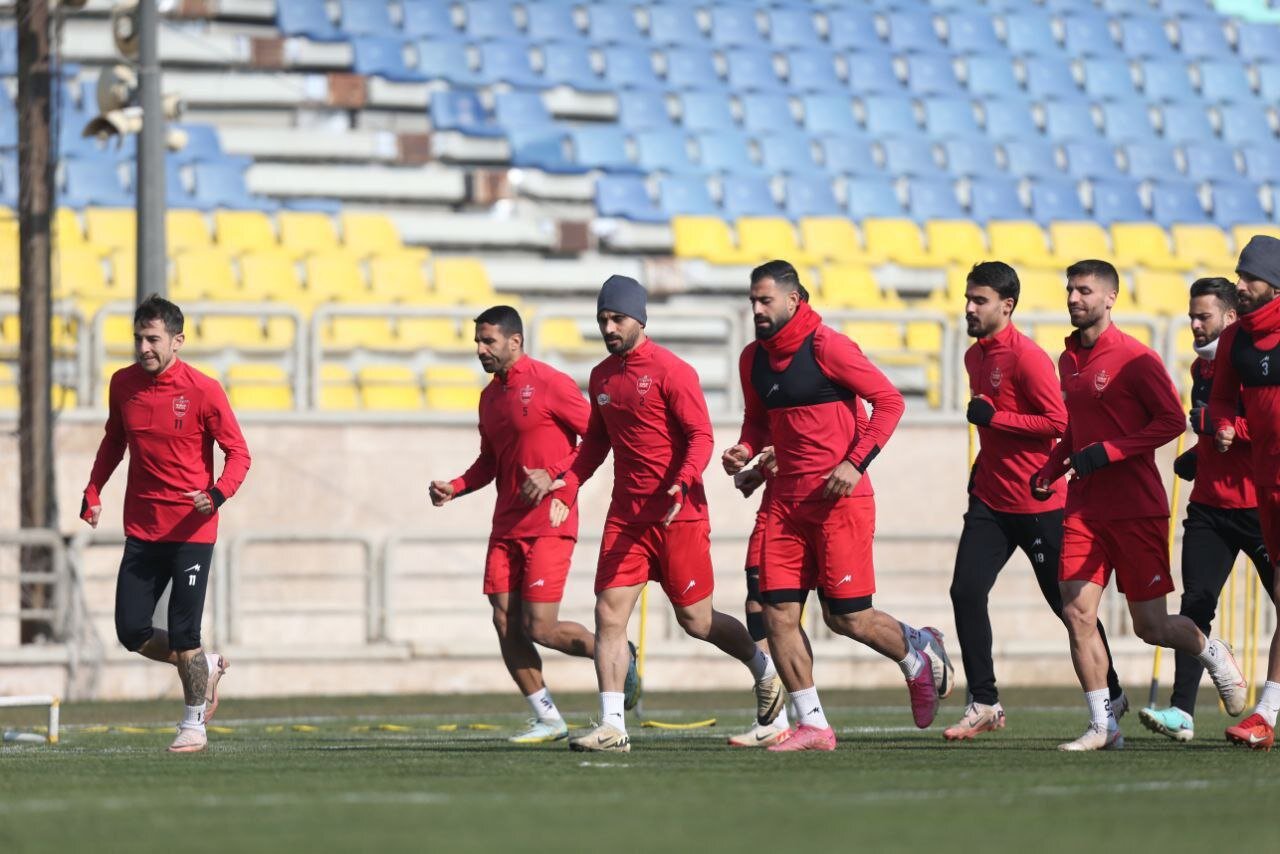 بازگشت پروتکل های کرونا به تمرین پرسپولیس؛ دست دادن ممنوع!