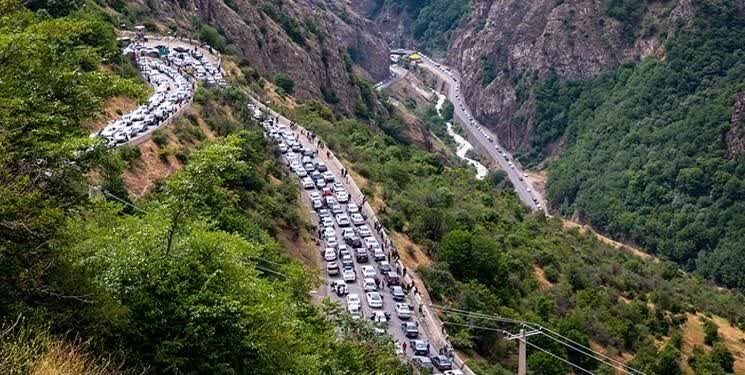 ترافیک سنگین در محورهای شمالی کشور؛ کندوان یکطرفه می شود