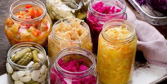 غذاهای تخمیری به کمک روده آمدند