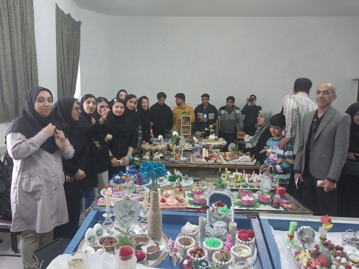 ترنم رنگ ها، آوای خلاقیت؛ از دست سازه های دانشجویان تا مهارت های تفکر و هوش